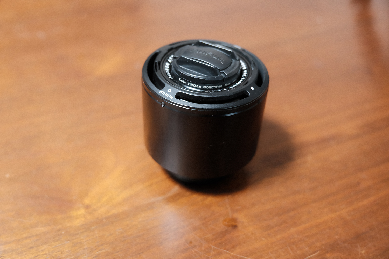 付属のメタルフードがこれまたクラシカル