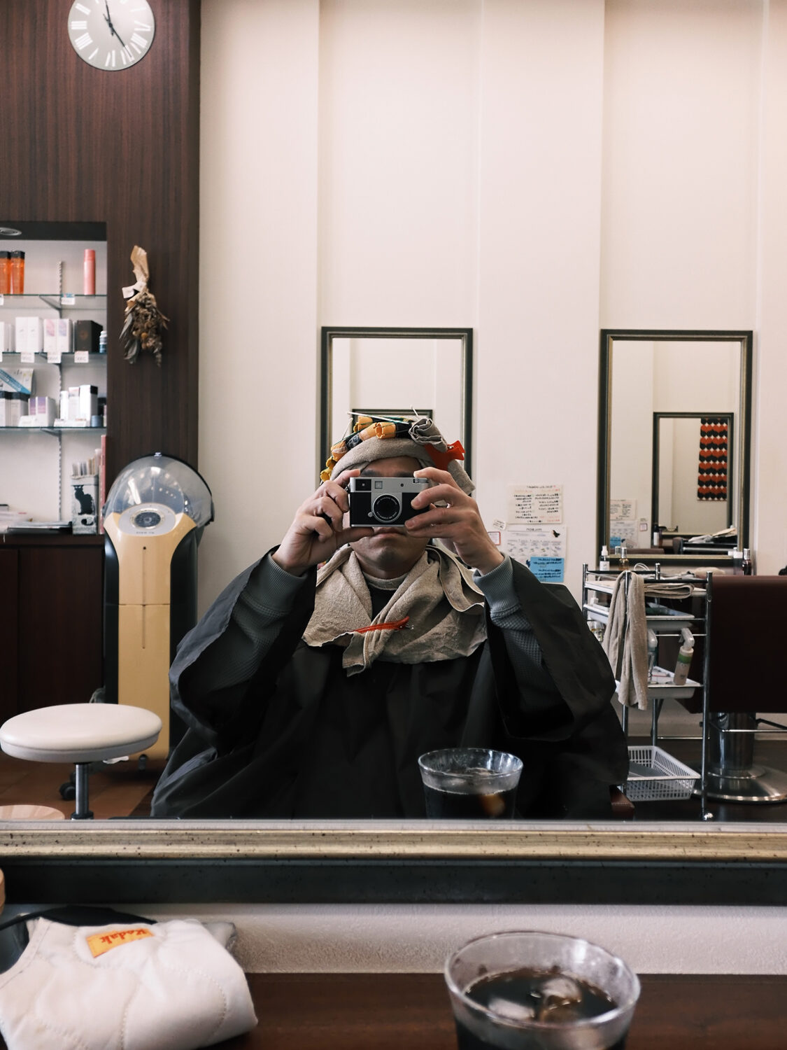 INOLIKES X Half 鏡越しセルフショット 美容院