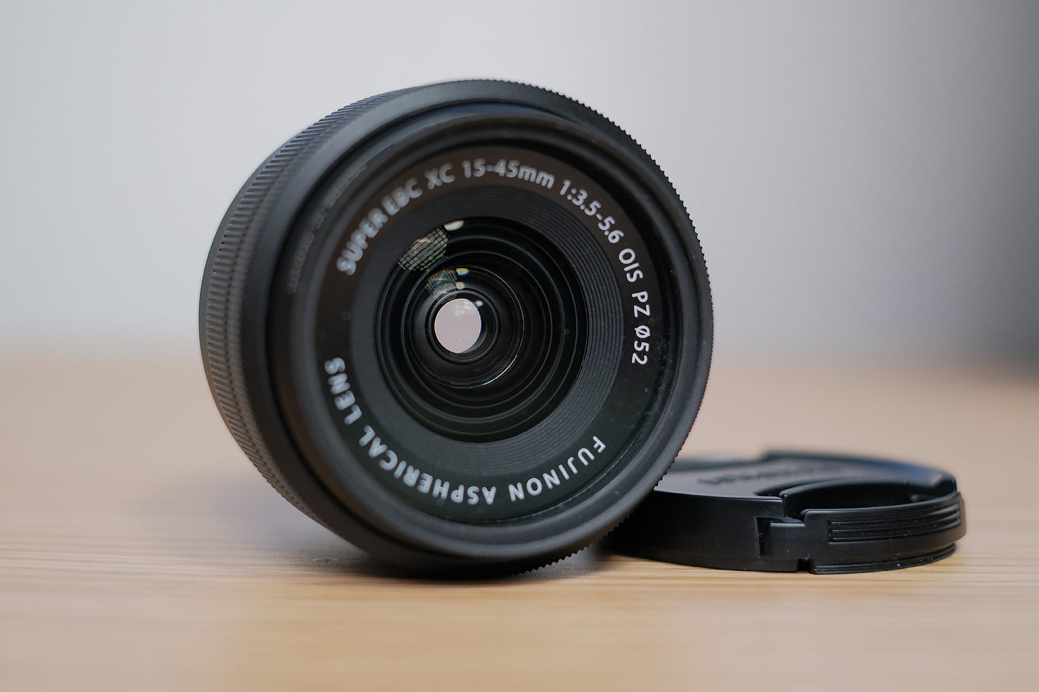 XC15-45mmF3.5-5.6 OIS PZ レビュー 135gの軽さは、やっぱり正義だった