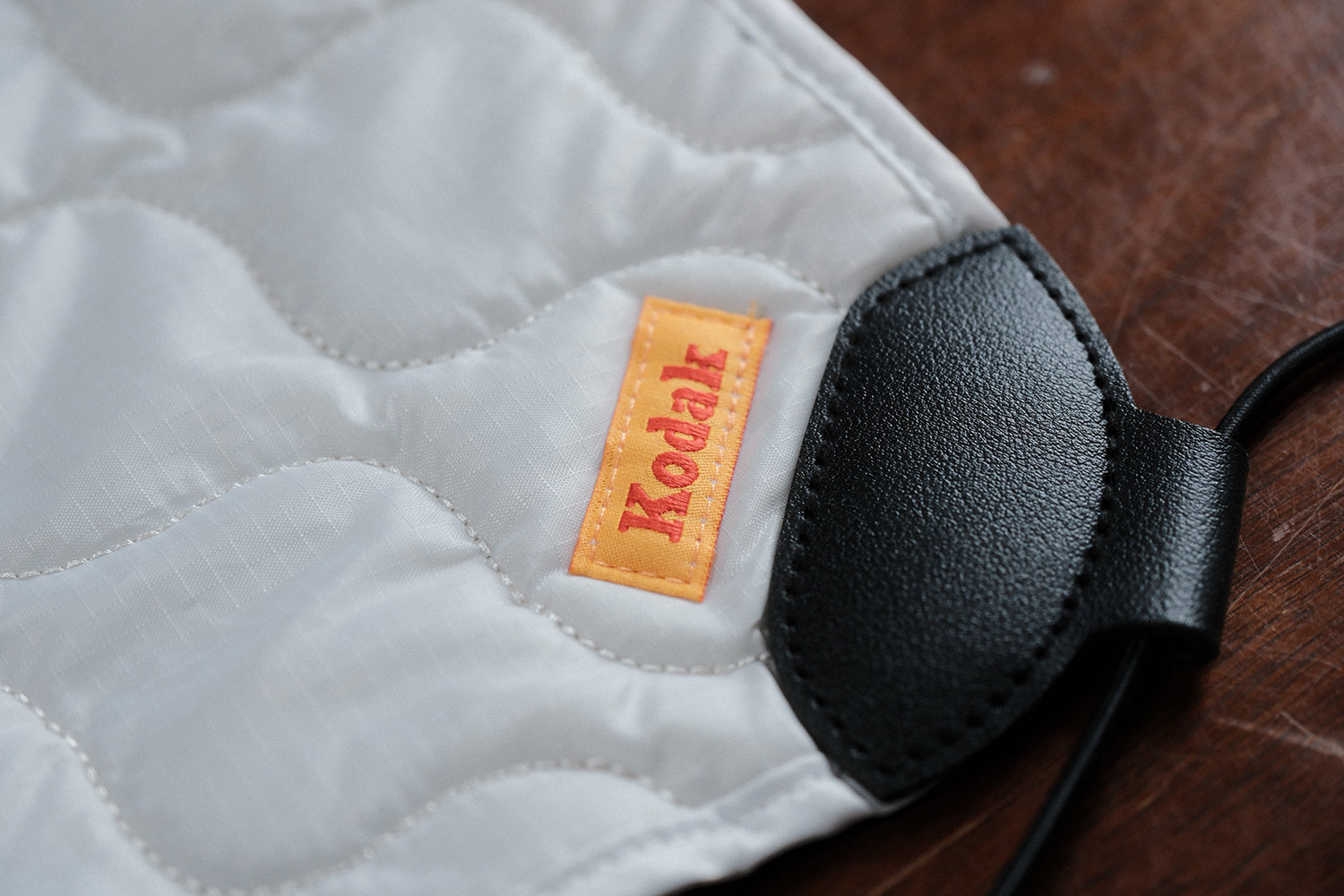 INOLIKES KODAK カメララップ ロゴ